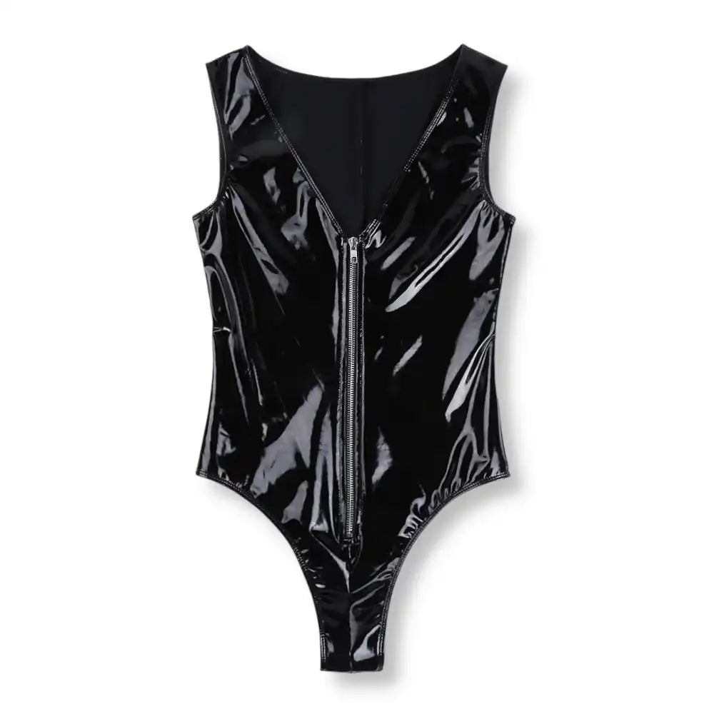 Présentation à plat du body sexy noir en similicuir avec son grand zip central, un sous vêtements femme sensuel et moderne à retrouver sur sissyshop.