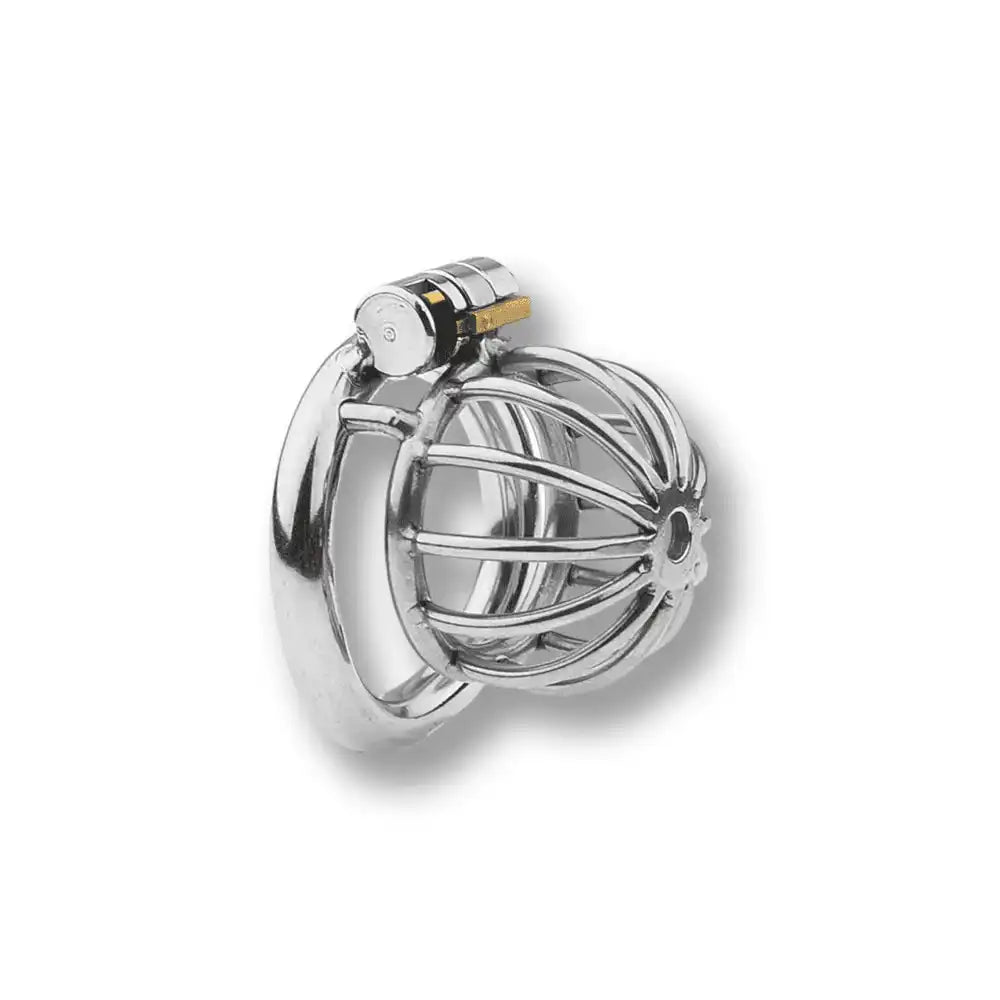 Cage de chasteté en métal argenté pour sissification et soumission sexuelle, design robuste avec cadenas doré, sur Sissyshop