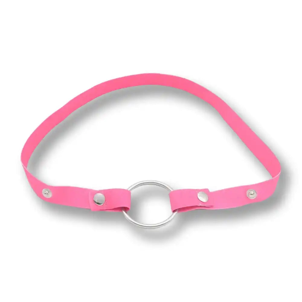 Modèle rose de la ceinture de chasteté élastique à anneau, l'accessoire sissy coloré indispensable pour fixer solidement votre cage de chasteté et parfaire votre sissification sissyshop.
