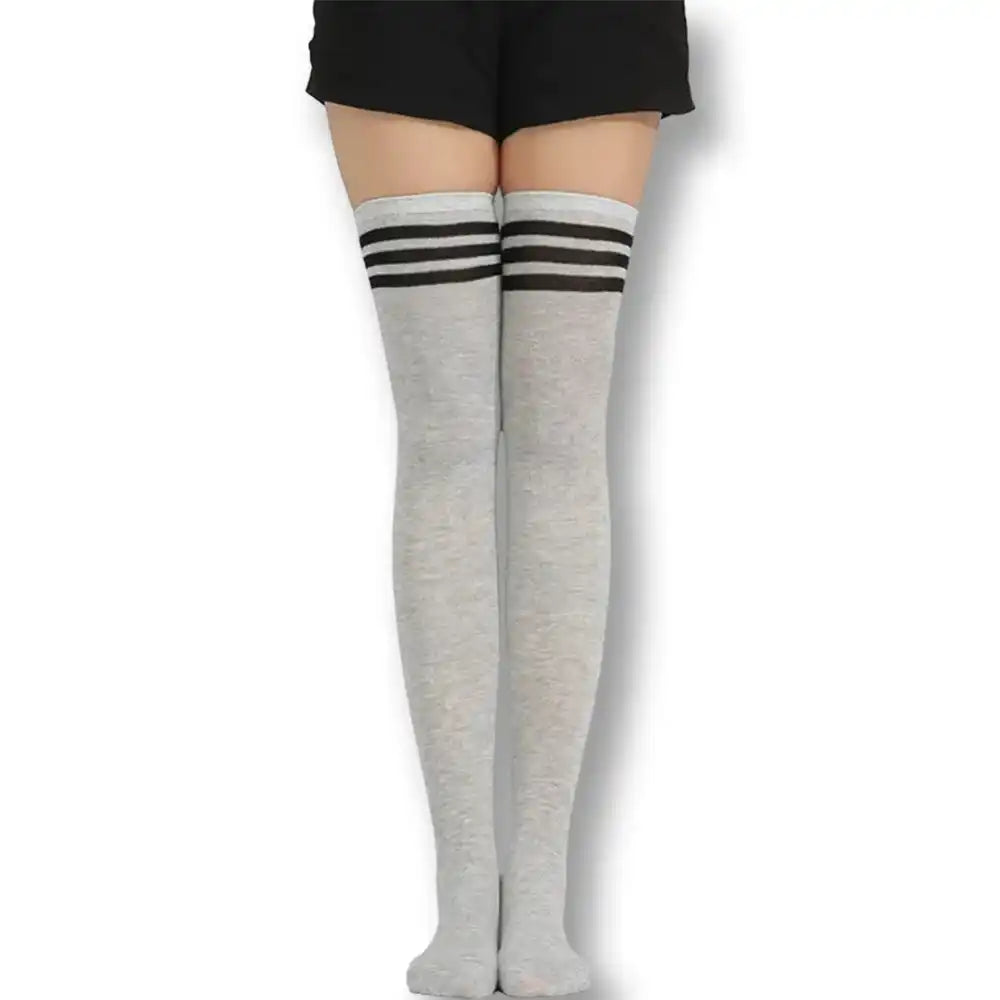 Collants gris chiné à rayures noires pour sissification et crossdressing, accessoire de féminisation sur Sissyshop