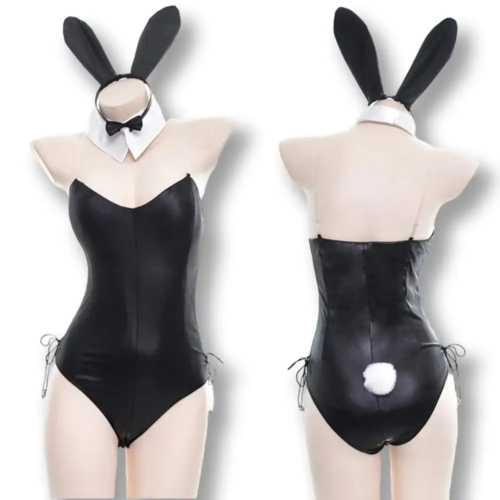 Combinaison en latex noir avec oreilles de lapin et queue blanche pour sissification et fétichisme, idéale pour la soumission sexuelle sur Sissyshop