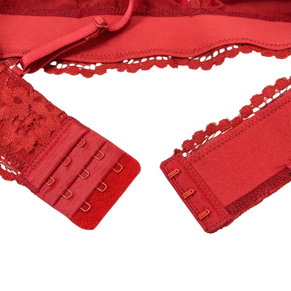 Soutien-gorge rouge en dentelle pour sissification et féminisation, avec fermeture à crochets, idéal pour le fétichisme sur Sissyshop