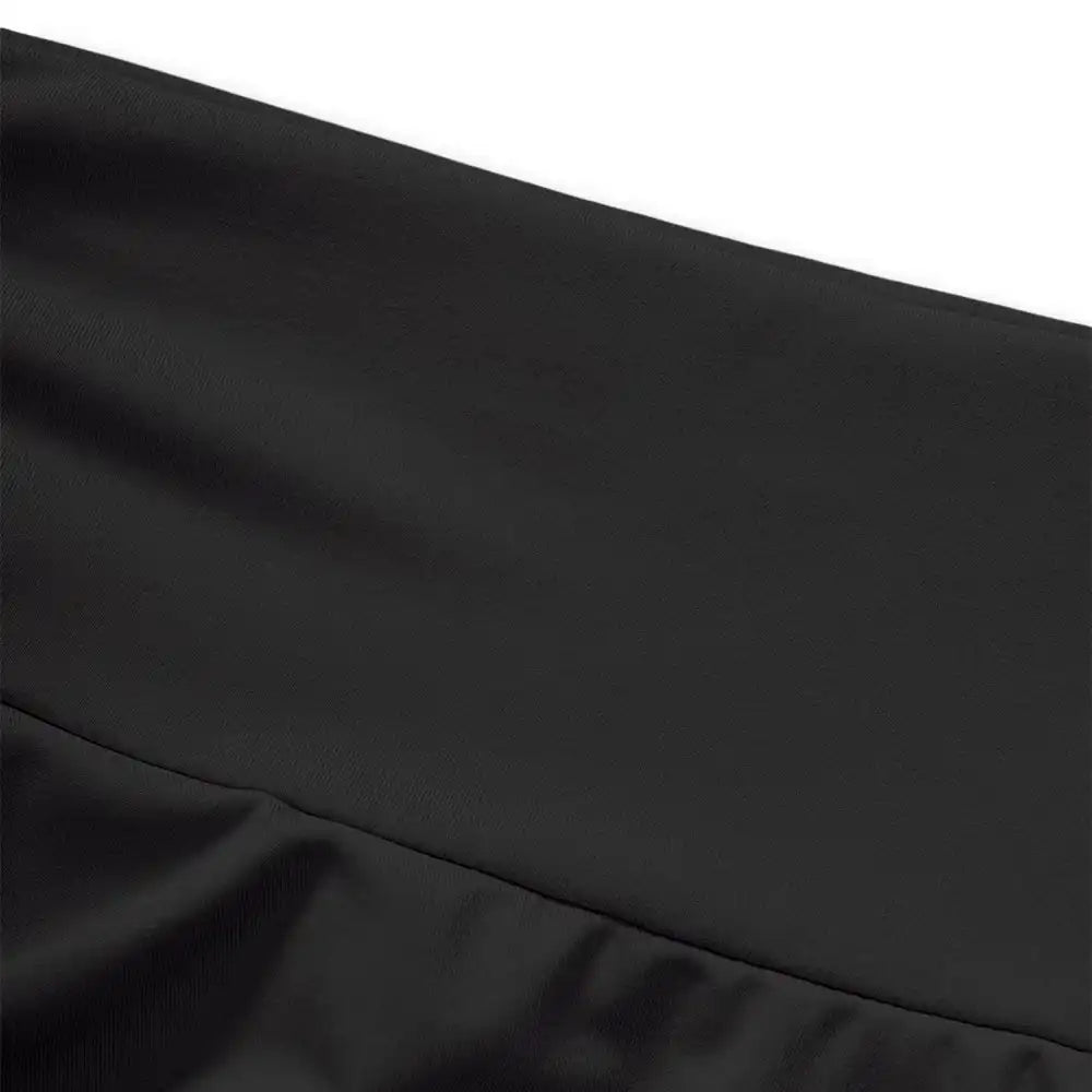 Zoom sur la large bande élastique à la taille haute assurant confort et maintien pour sublimer chaque silhouette sissy sur sissyshop.