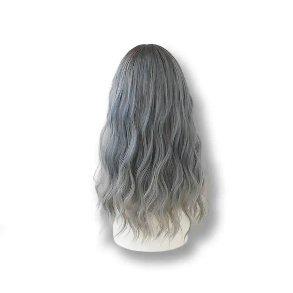 Perruque ondulée gris bleuté pour féminisation et sissification, idéale pour le crossdressing sur Sissyshop