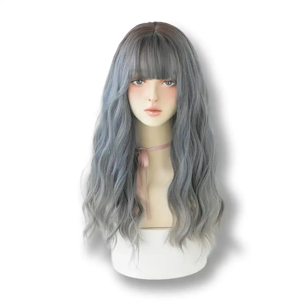 Perruque gris bleu ondulée pour crossdressing et féminisation, idéale pour la sissification sur Sissyshop