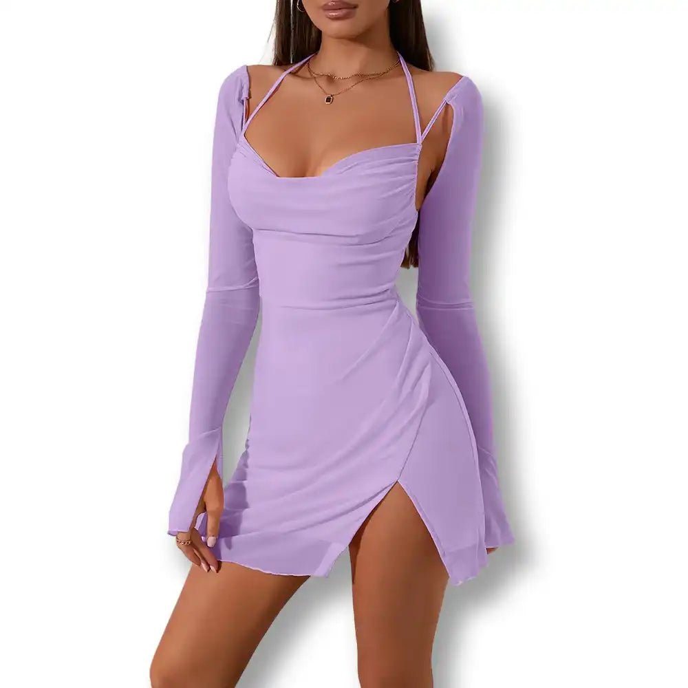 Robe lilas ajustée en maille légère avec fente sur la cuisse, conçue pour les adeptes de sissification et de relooking.
