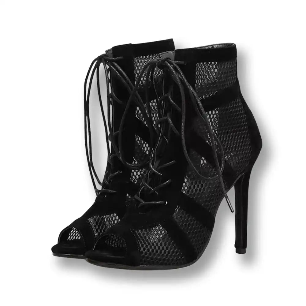 Bottines noires en velours et maille avec lacets, idéales pour la sissification et le crossdressing sur Sissyshop