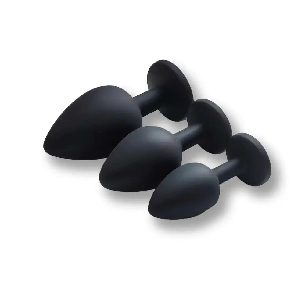 Plug anal noir en silicone souple, idéal pour la sissification et le fétichisme, disponible en plusieurs tailles sur Sissyshop