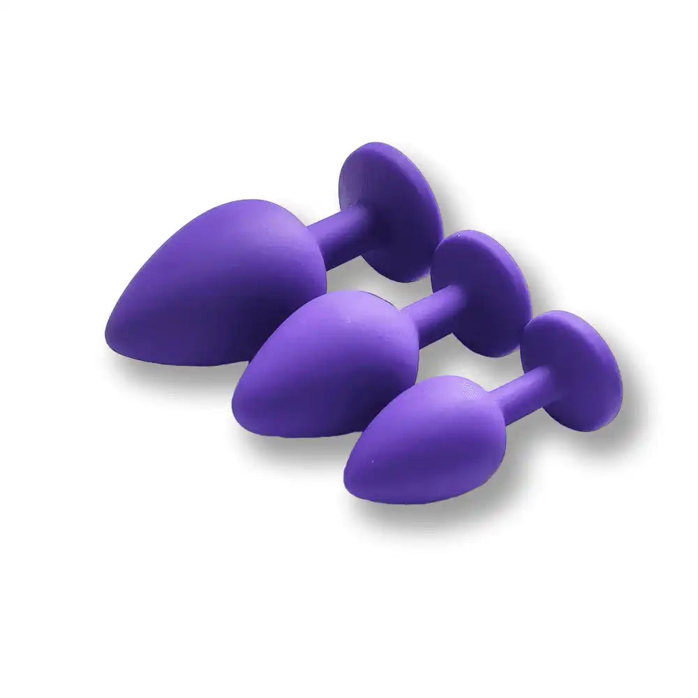 Plug anal violet en silicone souple pour sissification et plaisir anal, idéal pour la soumission sexuelle sur Sissyshop